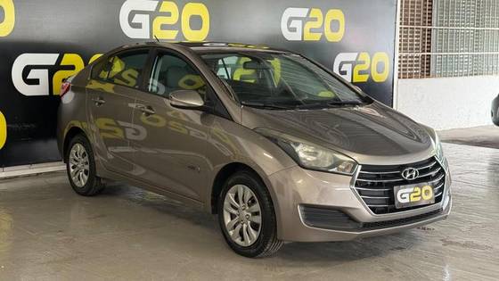 HYUNDAI HB20S 1.6 COMFORT PLUS 16V FLEX 4P AUTOMÁTICO